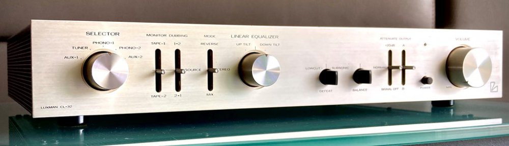 Luxman CL-32 Duo-Beta Stereo Preamplifier