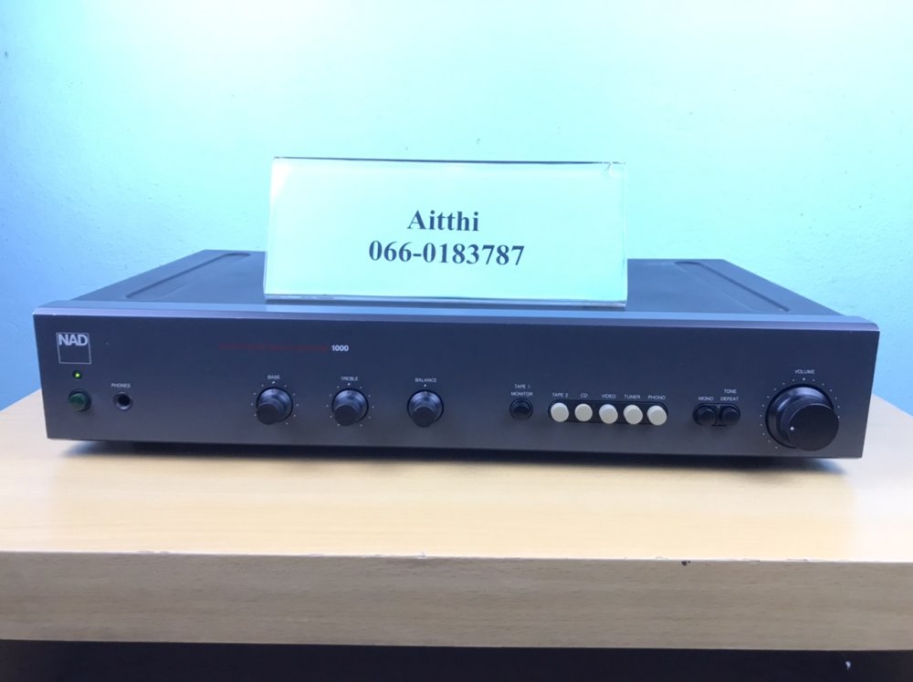 ปรี NAD 1000