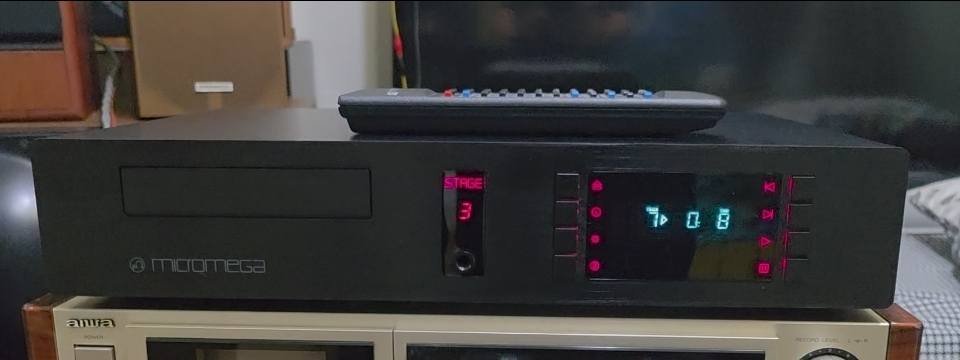 ขายเครื่องเล่น CD Micromega Stage 3 สวย เสียงดี พร้อมใช้งาน พร้อมรีโมท Made in France