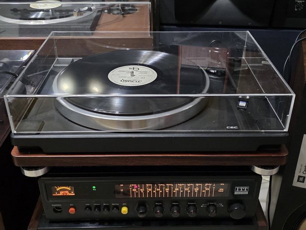 ขายเครื่องเล่นแผ่นเสียง CEC ST-930 รุ่นใหญ่ หายาก เสียงดีพร้อมใช้งาน Made in Japan