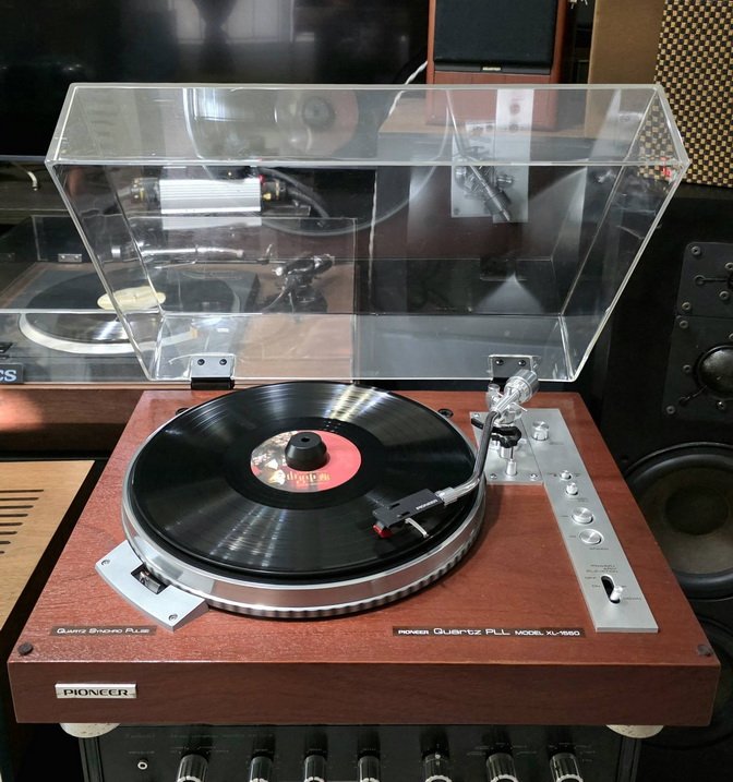 ขายเครื่องเล่นแผ่นเสียง PIONEER XL-1550 สภาพสวย เสียงดี ราคาประหยัด Made in Japan
