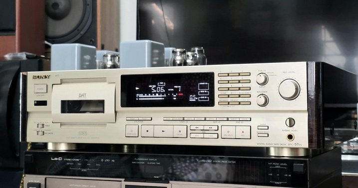 ขายเครื่องเล่นเทป Dat SONY DTC-57ES สภาพสวยพร้อมใช้งาน เสียงดีมาก Made in Japan